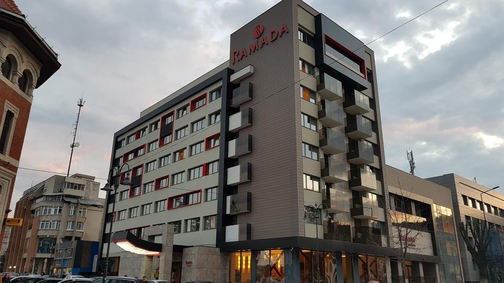 Hotel Ramada By Wyndham Râmnicu Vâlcea Exterior foto